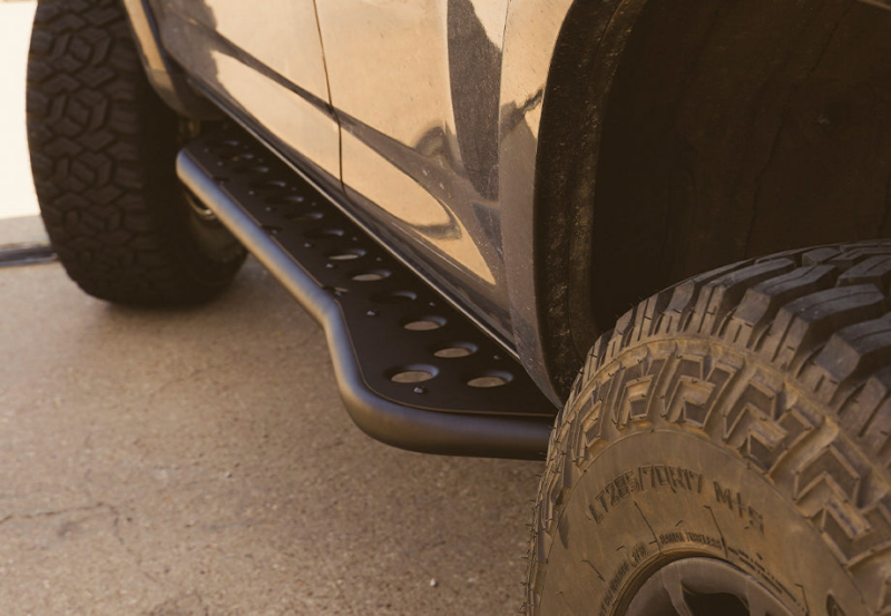 Cali Raised LED Cali Raised 03-09 Toyota 4Runner Step Ed Bolt On Rock Sliders - No Kick Out/No Filler Plate/PwdrCoat CR2729
