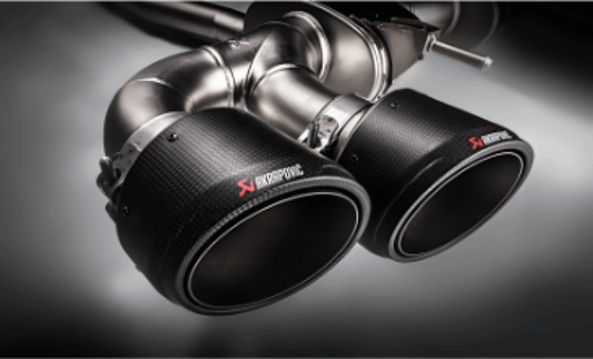 Akrapovic 08-18 Nissan GTR Evolution Race Line w/o Cat w/ Carbon Tips S-NI/TI/1