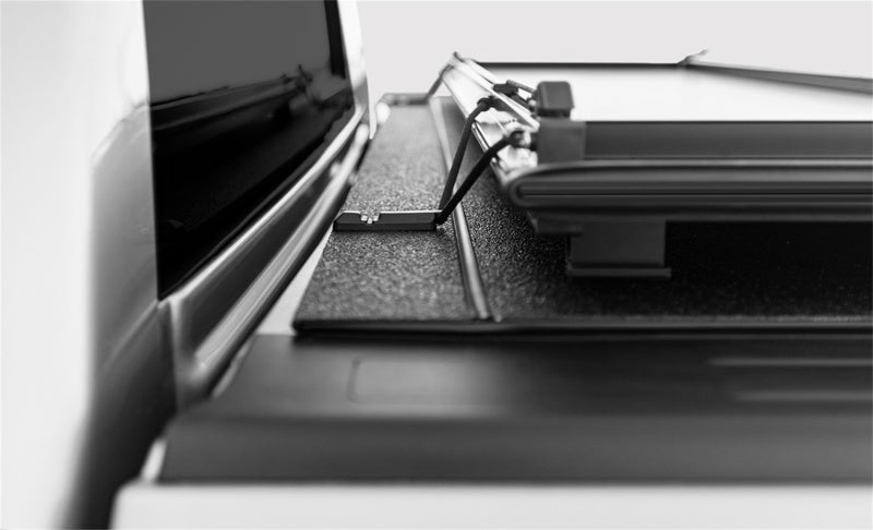 Access LOMAX Stance Hard Cover 14-18 Chevy/GMC Full Size 1500 5ft 8in Box Black Urethane G3020019