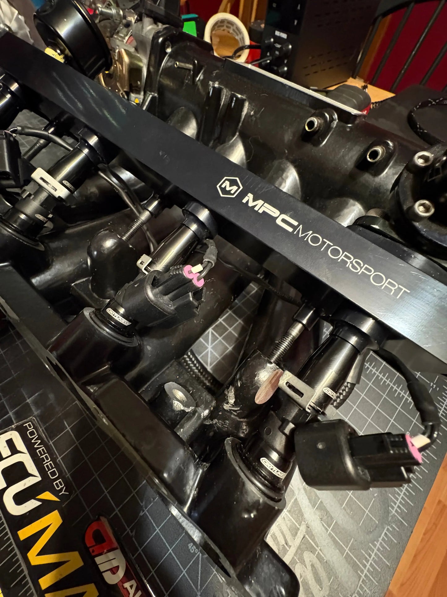OxyTuned B/D-Series 750cc Fuel Injectors w/ Billet Lowers + VTI Mil-Spec 6” PNP Adapters