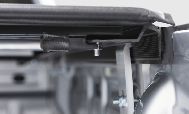 Access Vanish 08-09 Titan King Cab 8ft 2in Bed (Clamps On w/ or w/o Utili-Track) Roll-Up Cover 93209