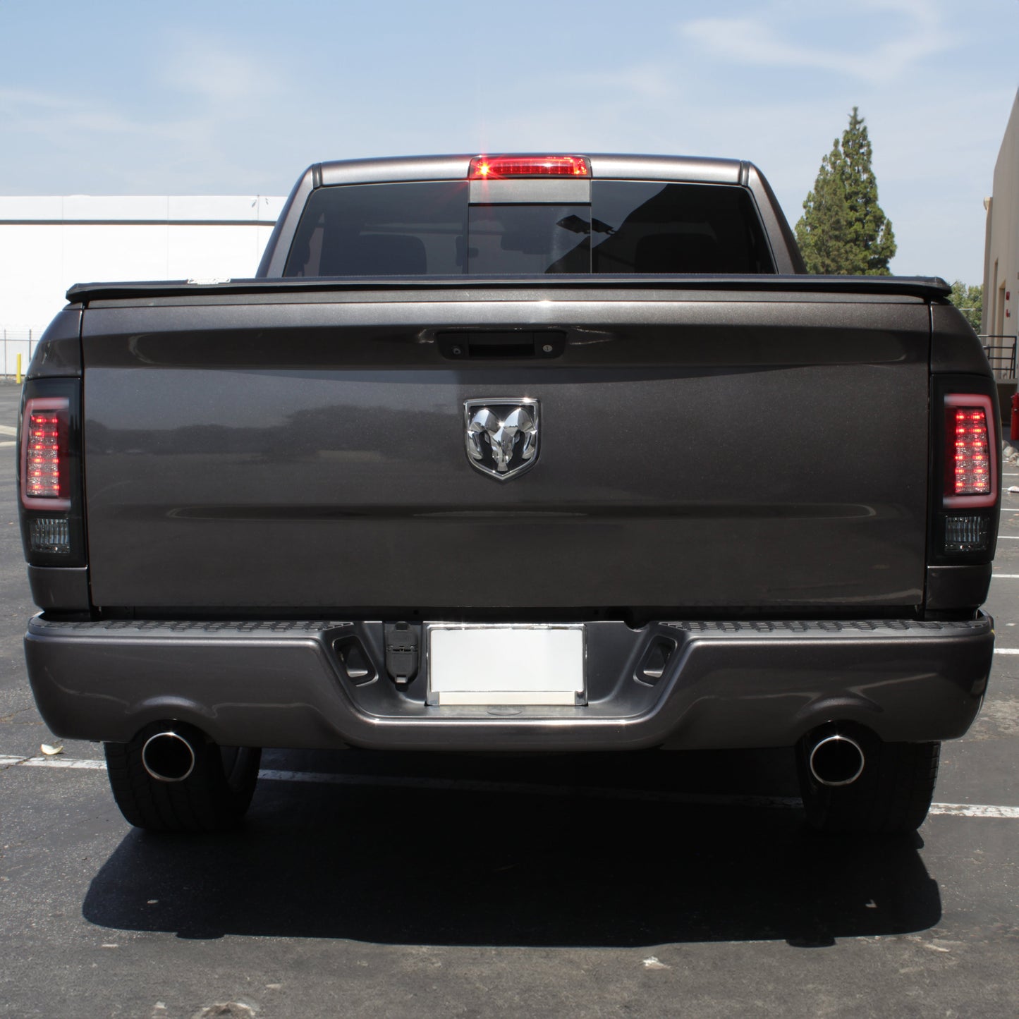 Spyder 09-16 Dodge Ram 1500 Light Bar LED Tail Lights - Black Smoke ALT-YD-DRAM09V2-LED-BSM 5084033
