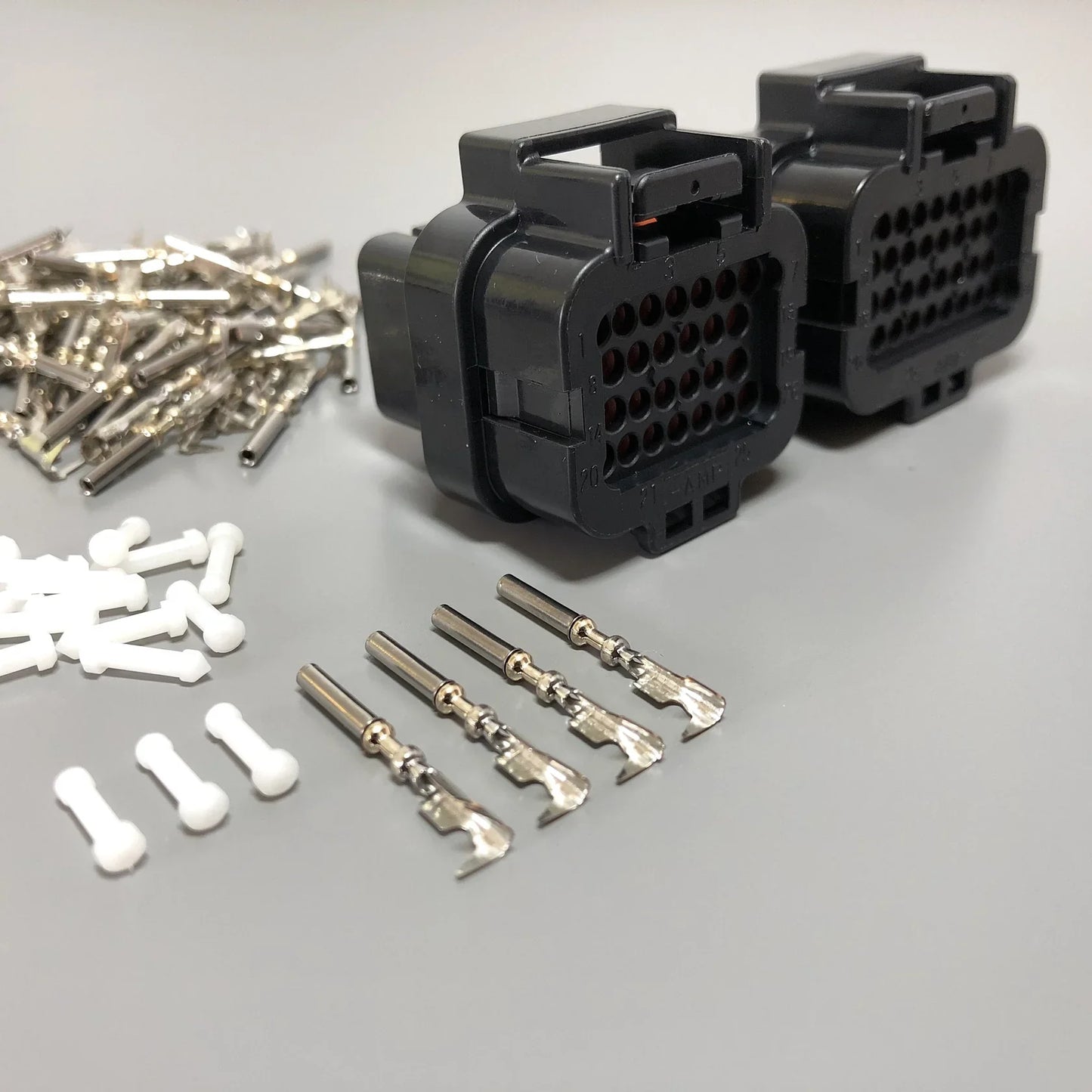 Haltech / FuelTech Superseal ECU Connector Kit – 26 & 34 Pin